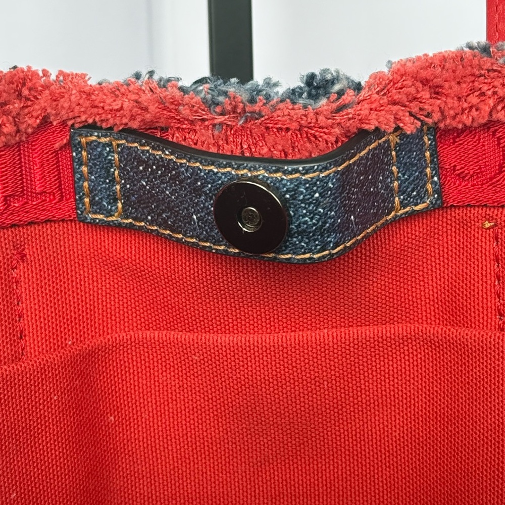 Christian Louboutin - Picture 10 of 13